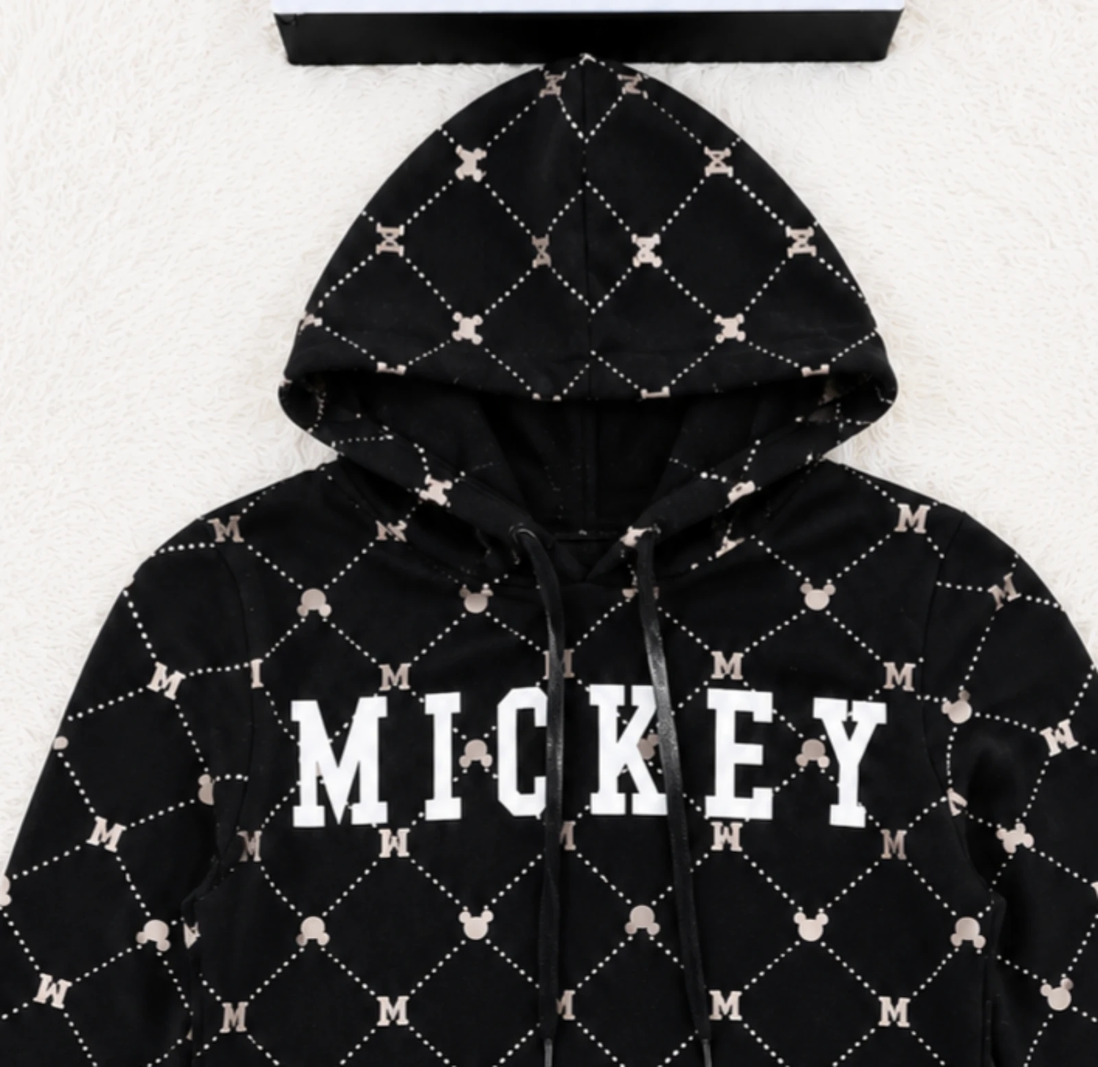 Suéter curto com capuz Mickey Disney PP 12 anos preto e branco 👒 – photo 3